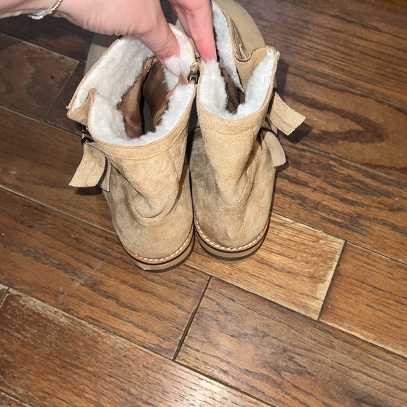 Hey Girl by Corkys Tan Sherpa Boots - Picture 5 of 9